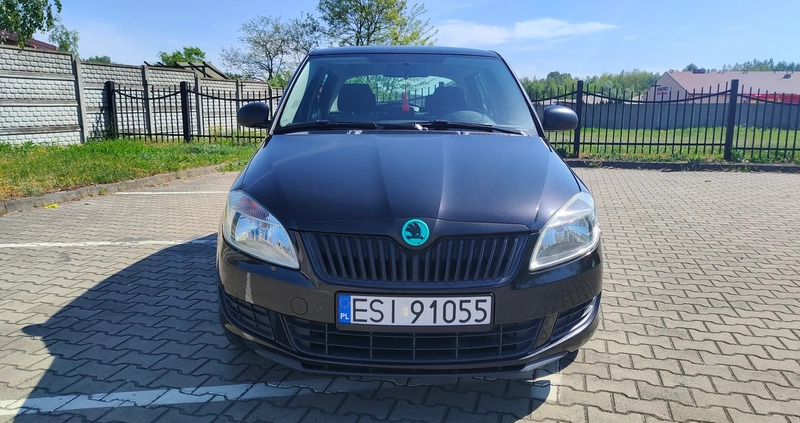 Skoda Fabia cena 16800 przebieg: 162000, rok produkcji 2011 z Sieradz małe 254